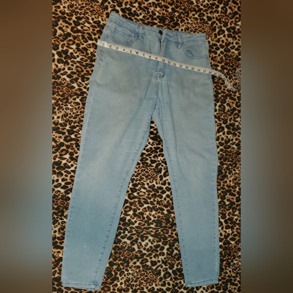 Forever 21 Women Jeans Light Blue Color Size 31 - Picture 4 of 5